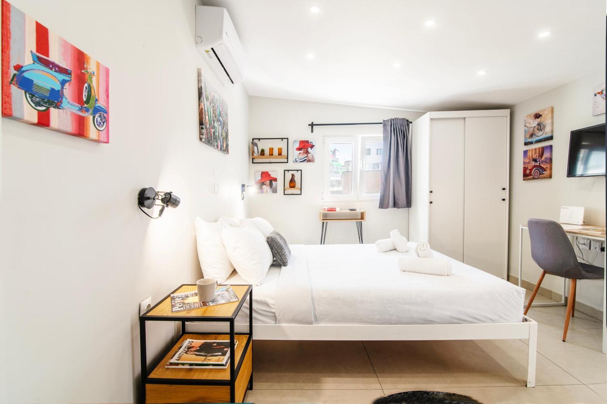 Chic Rooftop Studio W/ Terrace - Near Acropolis Atene Esterno foto