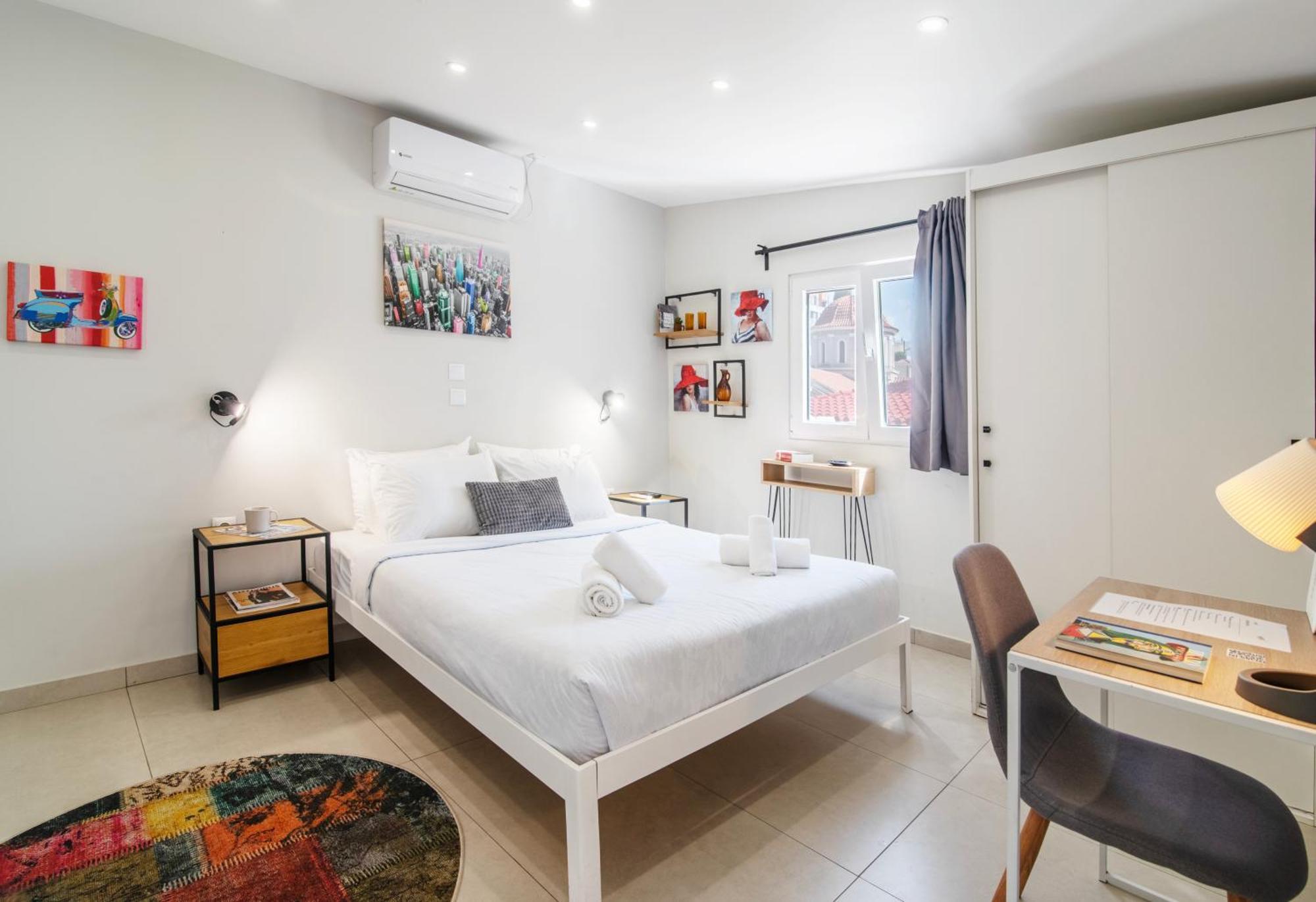 Chic Rooftop Studio W/ Terrace - Near Acropolis Atene Esterno foto